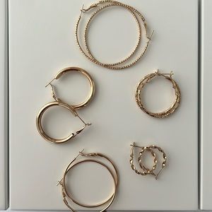 Set of 5 gold hoops